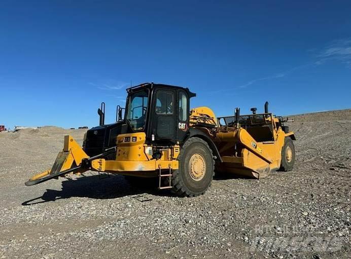 CAT 627 Scraper