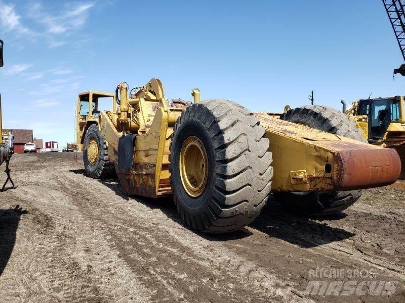 CAT 631D Scraper