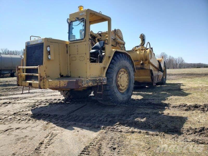 CAT 631D Scraper