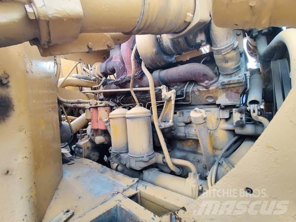 CAT 637C Scraper