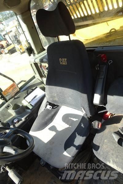 CAT 730 Tombereau articulé