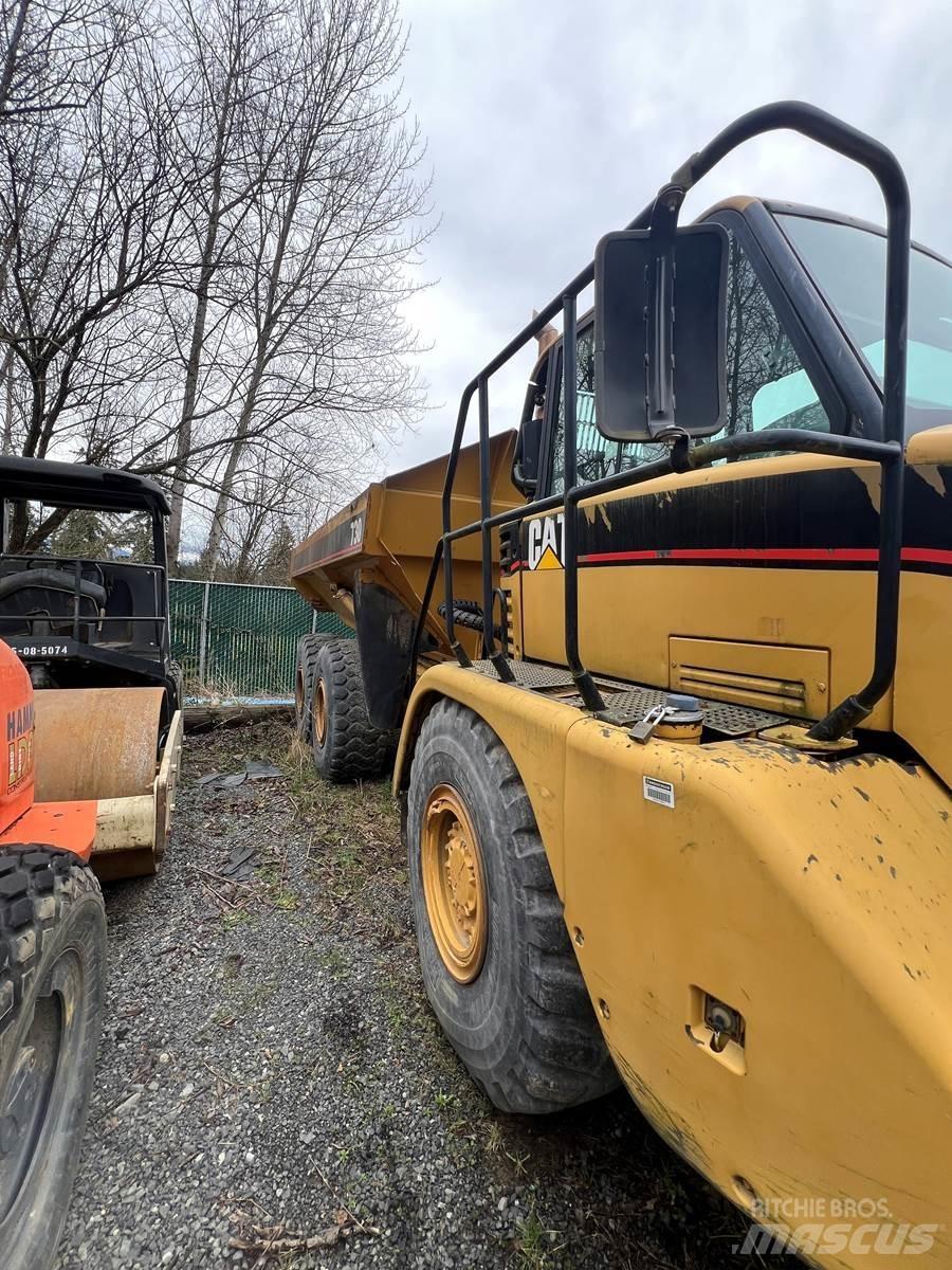 CAT 730 Tombereau articulé