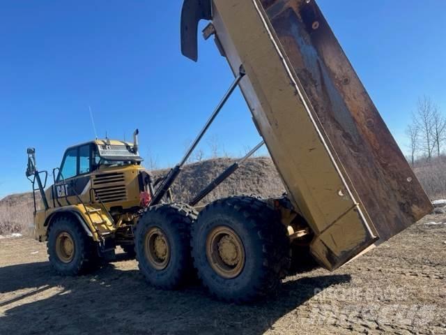 CAT 730 Tombereau articulé