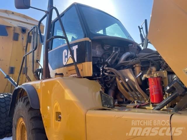 CAT 730 Tombereau articulé