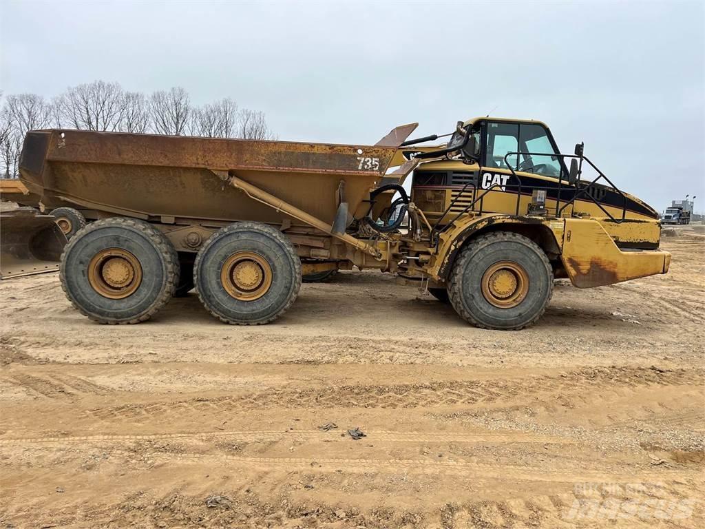 CAT 735 Tombereau articulé