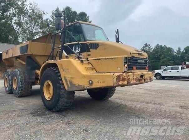 CAT 740 Tombereau articulé