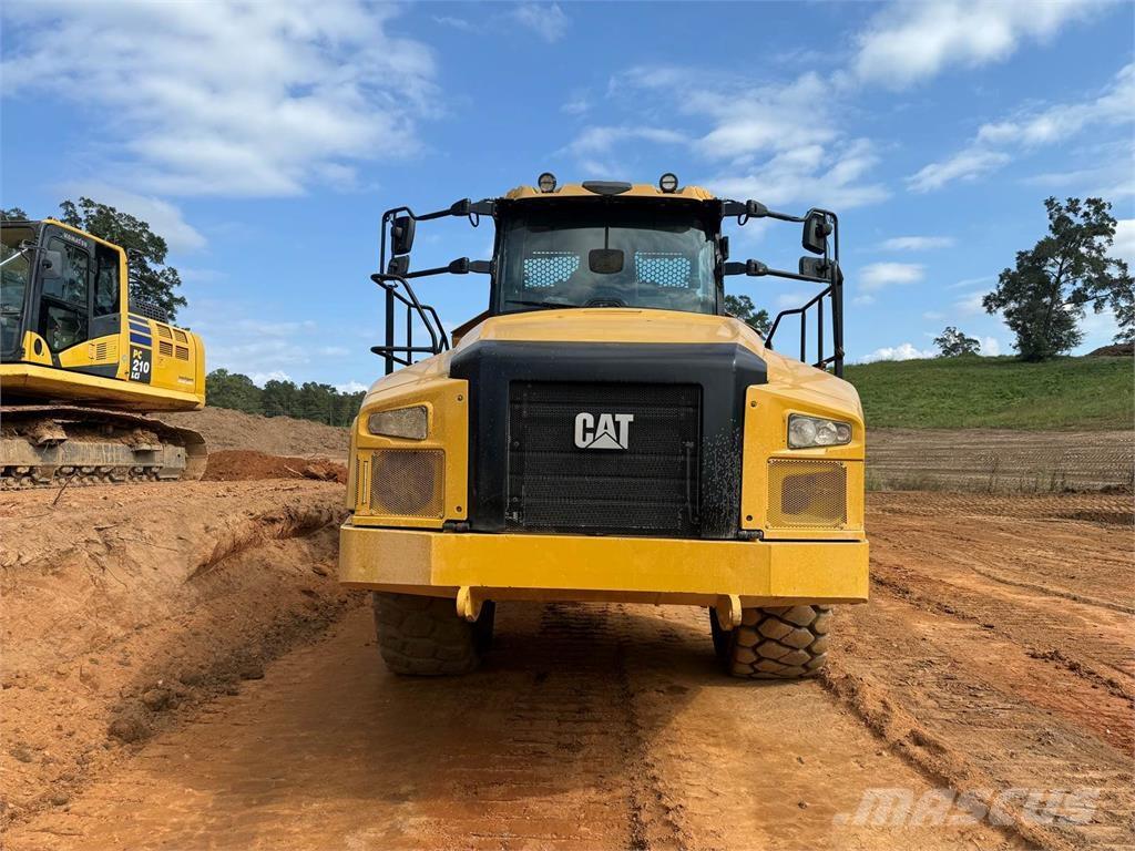 CAT 745 Tombereau articulé