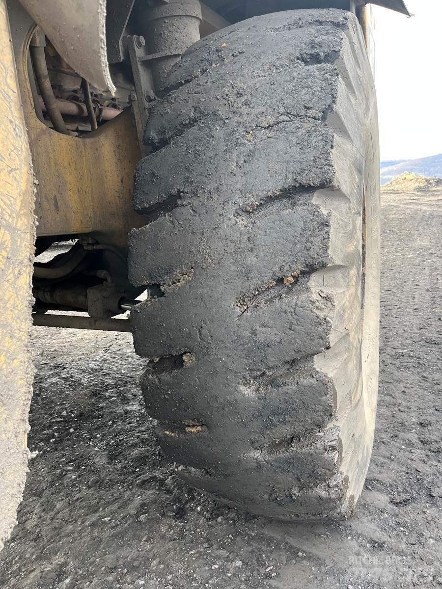 CAT 773B Tombereau articulé