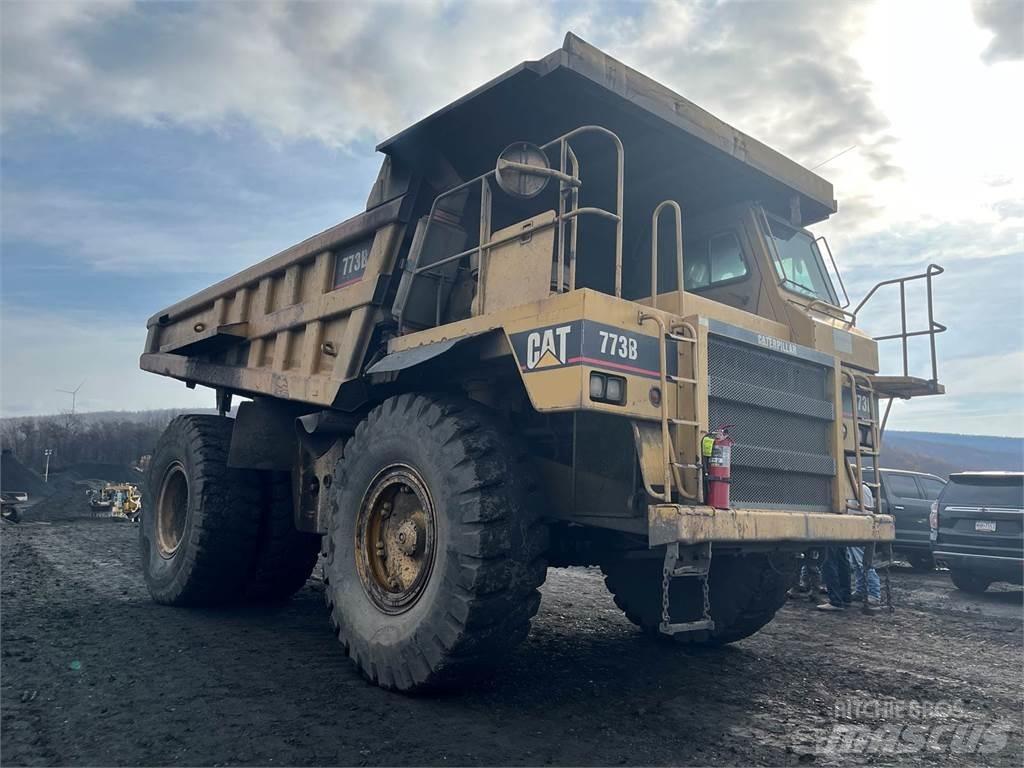 CAT 773B Tombereau articulé