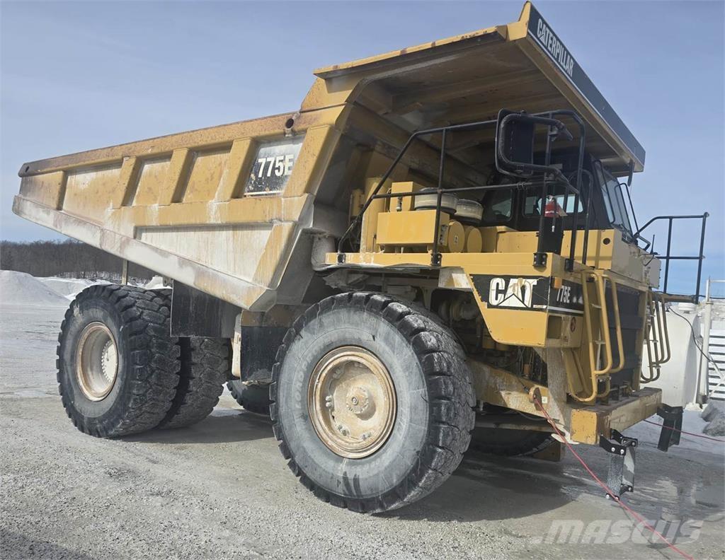 CAT 775E Tombereau articulé