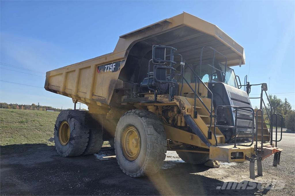CAT 775F Tombereau articulé