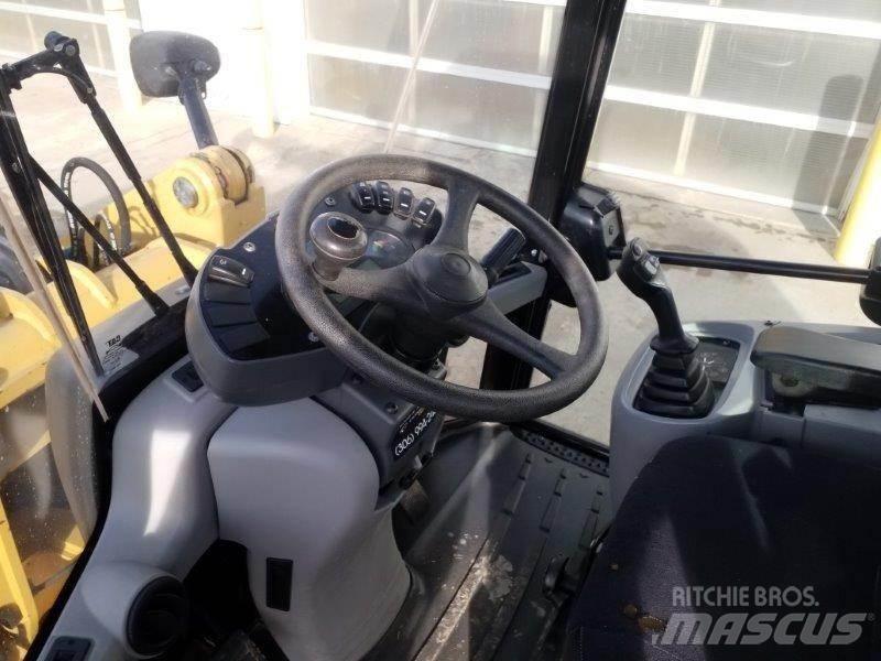 CAT 906M Chargeuse sur pneus