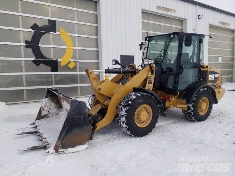 CAT 906M Chargeuse sur pneus