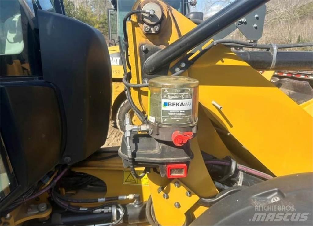 CAT 906M Chargeuse sur pneus