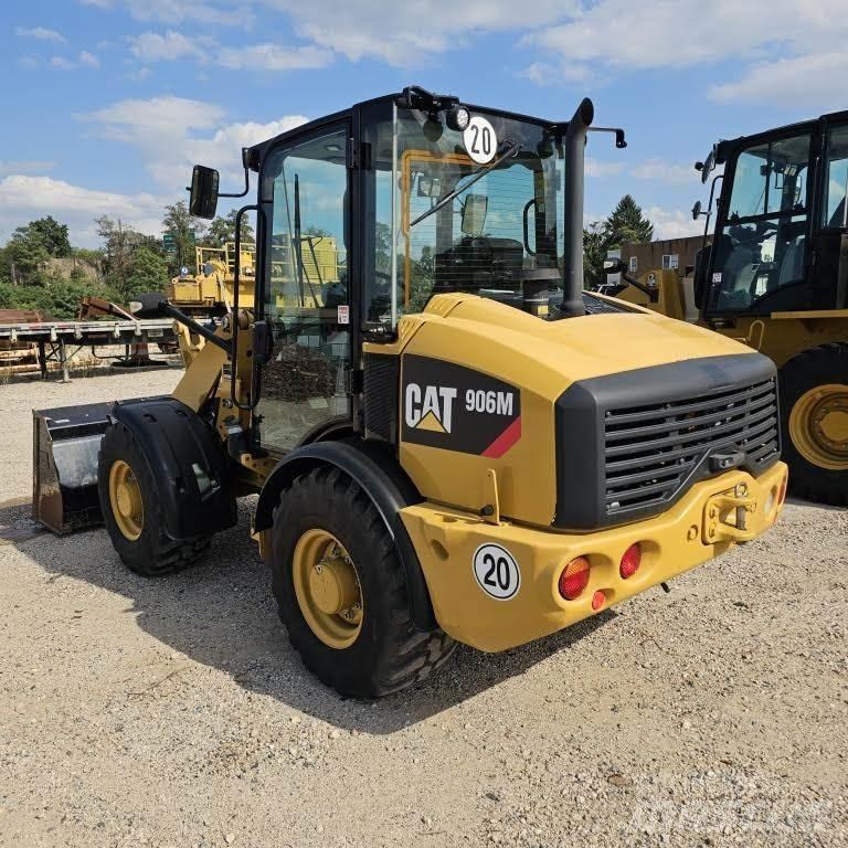 CAT 906M Chargeuse sur pneus