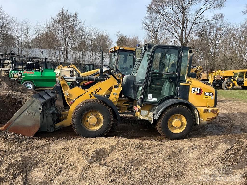 CAT 906M Chargeuse sur pneus