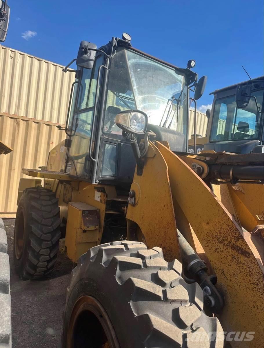 CAT 910M Chargeuse sur pneus