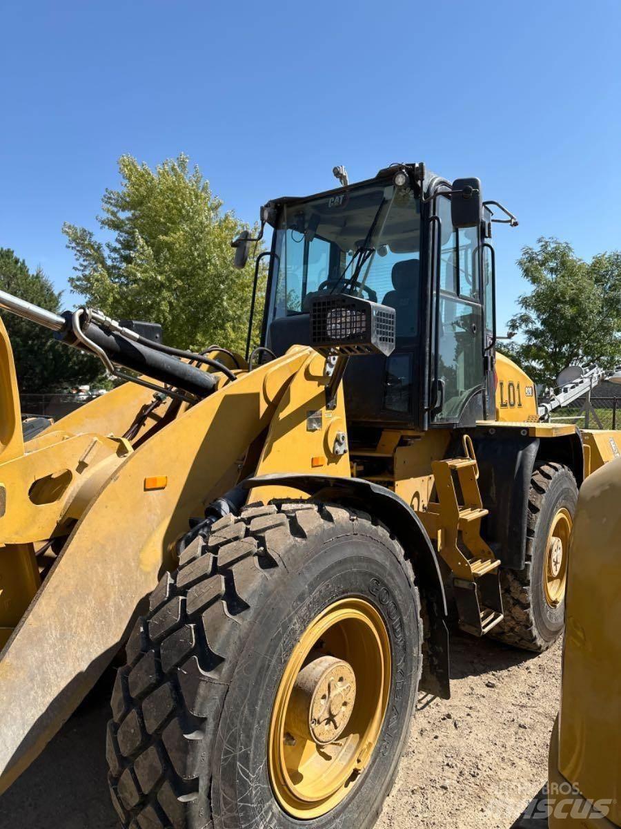 CAT 920 Chargeuse sur pneus