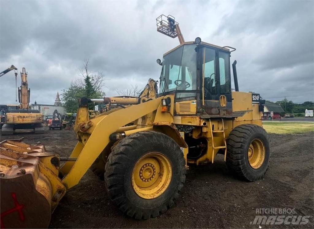 CAT 924F Chargeuse sur pneus
