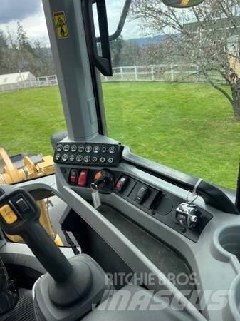 CAT 926M Chargeuse sur pneus