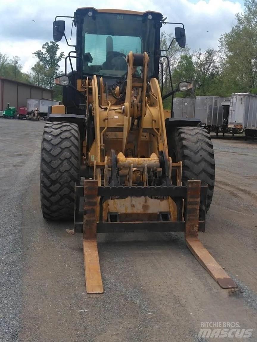 CAT 926M Chargeuse sur pneus
