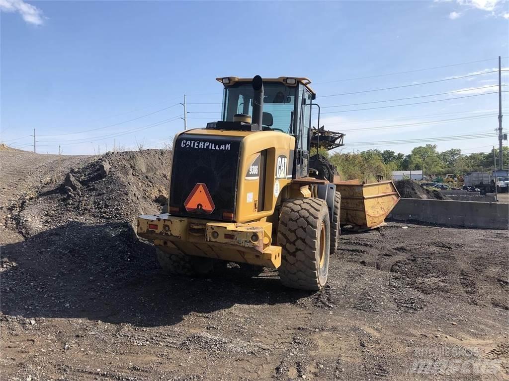 CAT 930G Chargeuse sur pneus