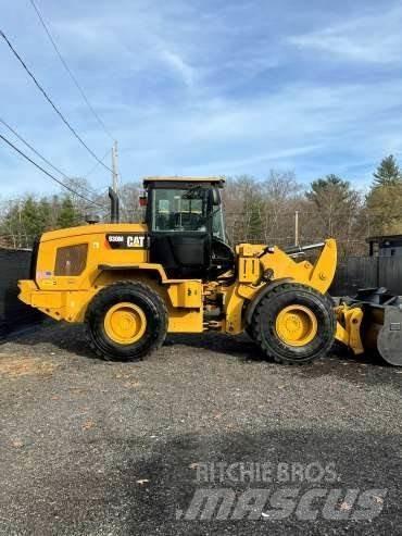 CAT 930M Chargeuse sur pneus