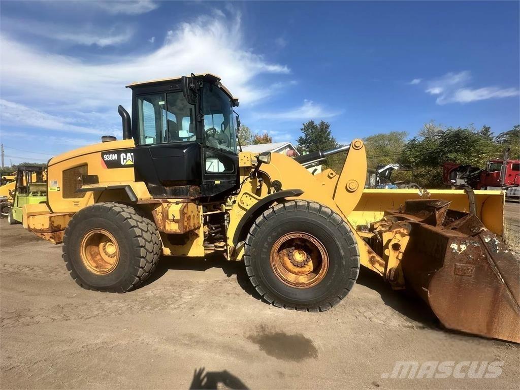 CAT 930M Chargeuse sur pneus