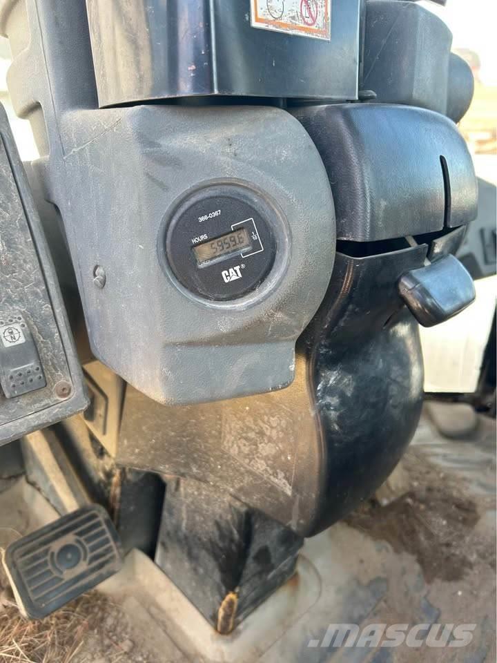 CAT 938G Chargeuse sur pneus