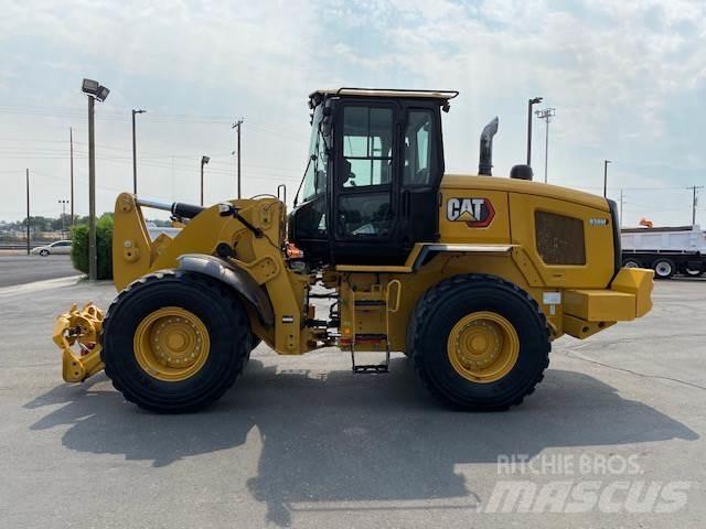 CAT 938M Chargeuse sur pneus