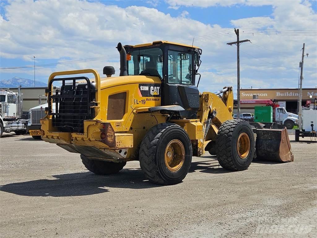 CAT 938M Chargeuse sur pneus
