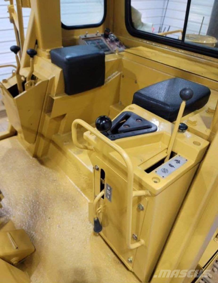 CAT 943 Chargeuse sur chenilles