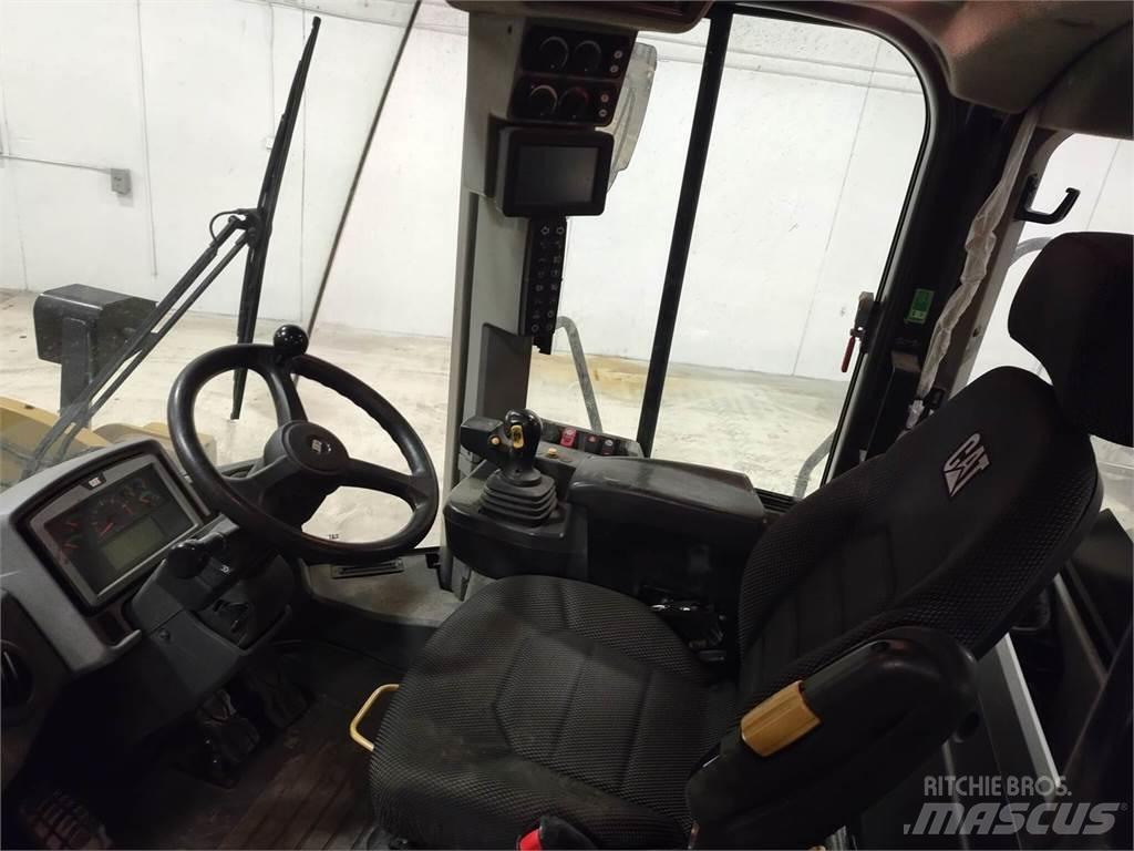 CAT 950M Chargeuse sur pneus