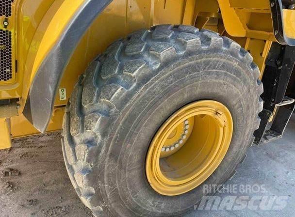 CAT 950M Chargeuse sur pneus