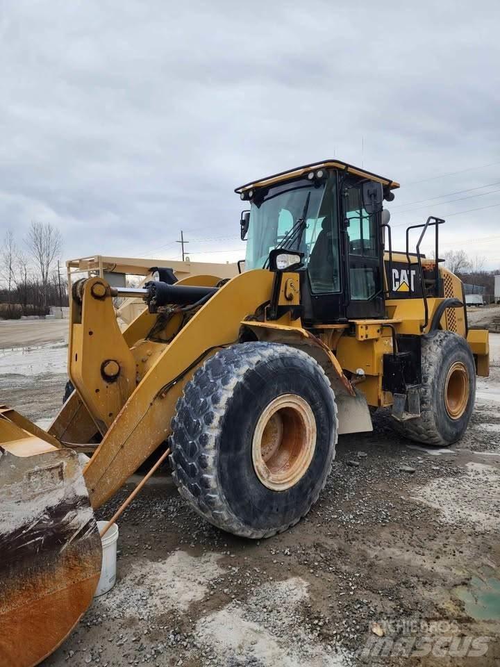 CAT 950M Chargeuse sur pneus