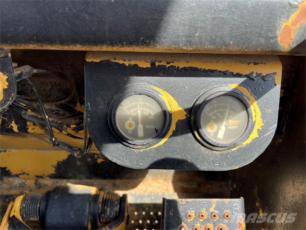 CAT 953 Chargeuse sur chenilles