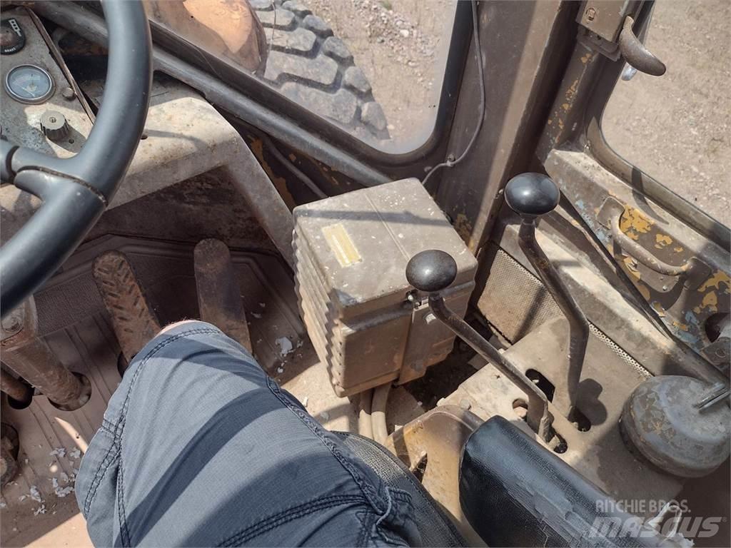 CAT 966C Chargeuse sur pneus