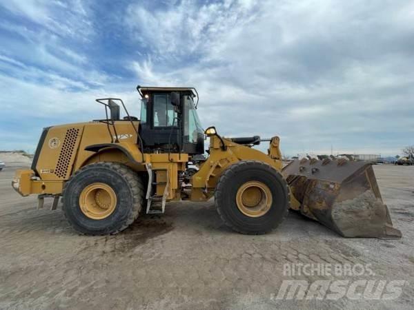 CAT 966K Chargeuse sur pneus