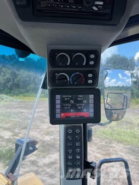 CAT 966M Chargeuse sur pneus