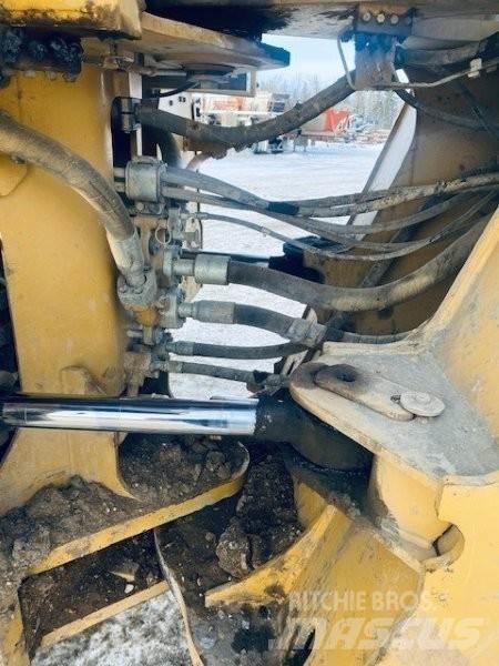 CAT 980M Chargeuse sur pneus