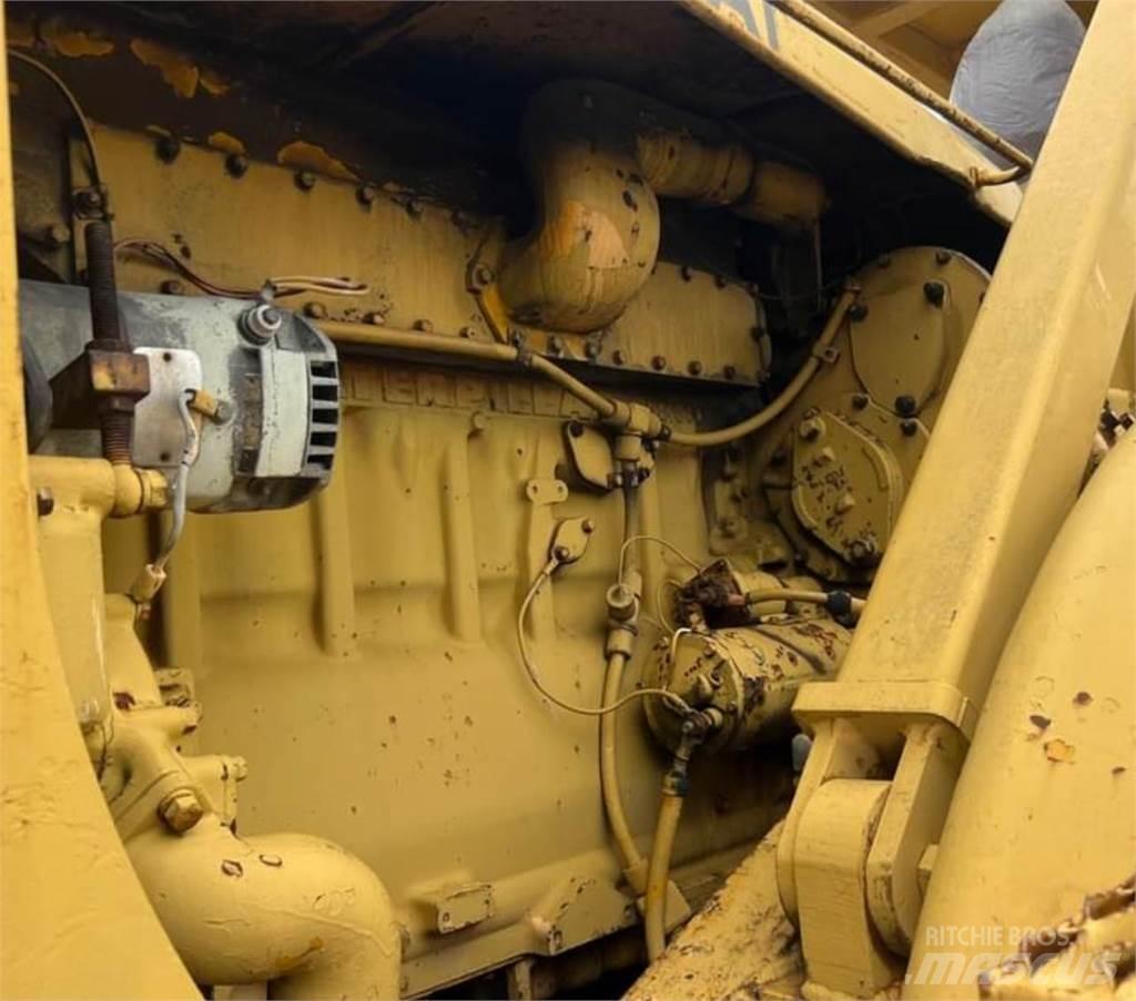 CAT 988 Chargeuse sur pneus