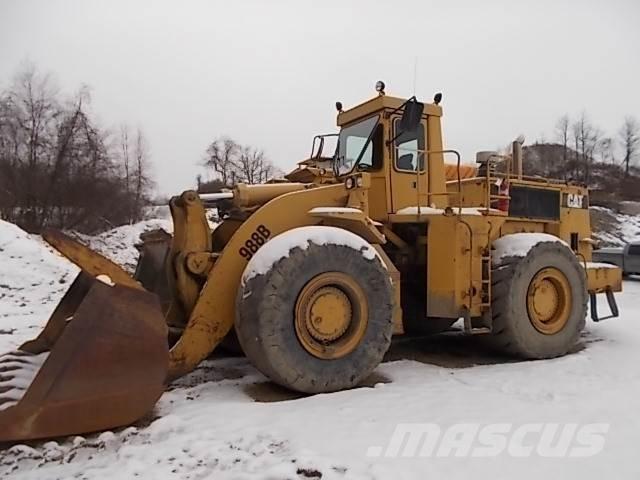 CAT 988B Chargeuse sur pneus