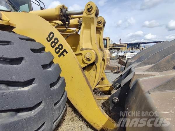CAT 988F Chargeuse sur pneus