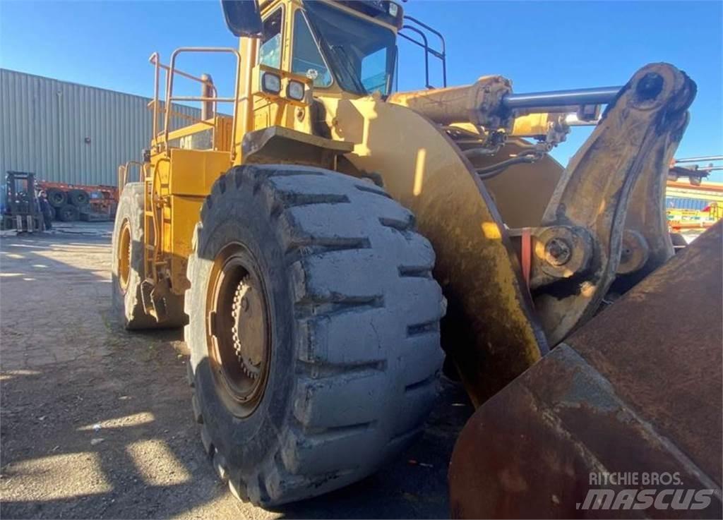 CAT 988F Chargeuse sur pneus