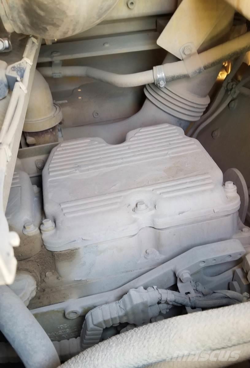 CAT 988K Chargeuse sur pneus