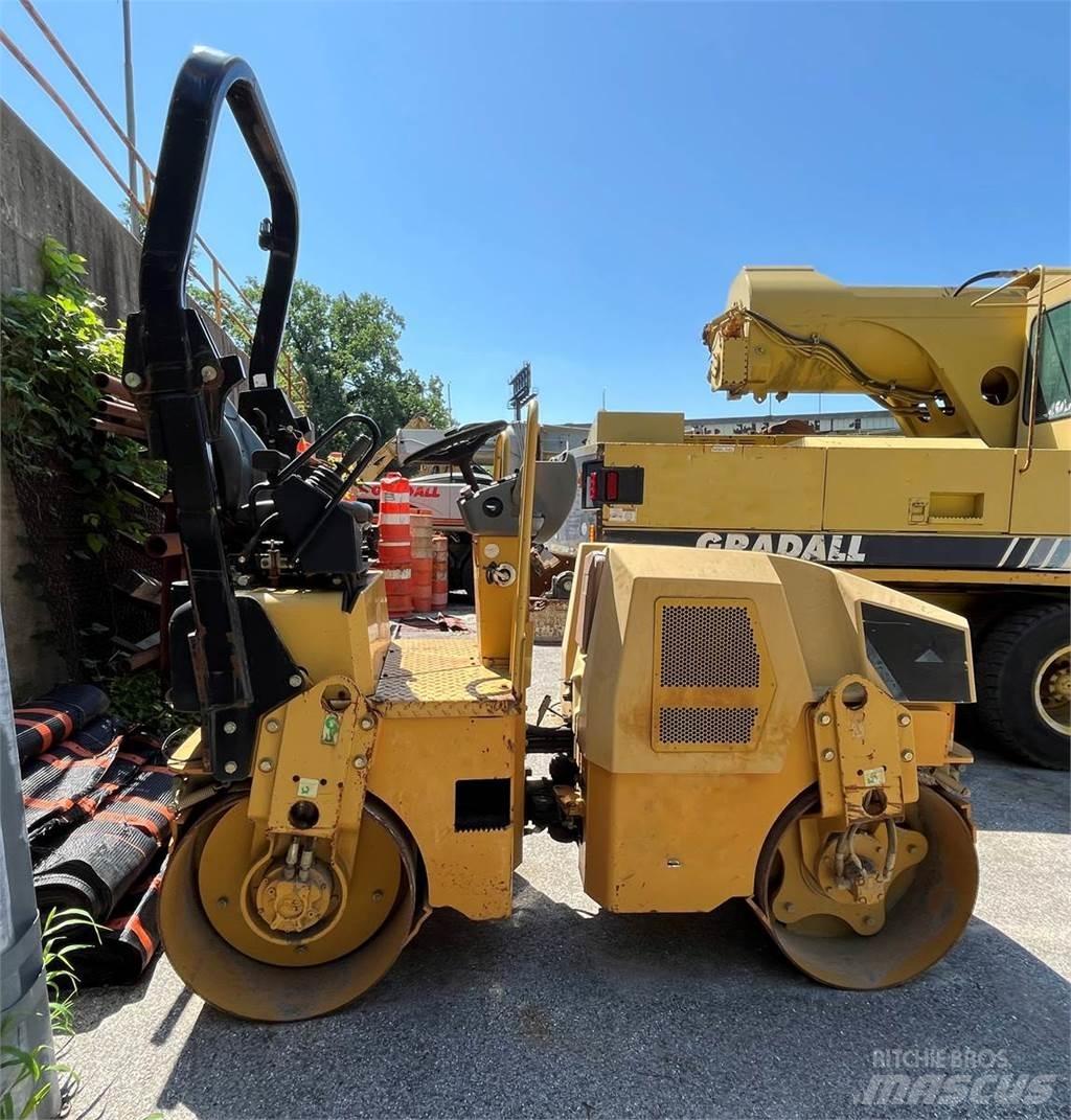 CAT CB22 Rouleaux monocylindre