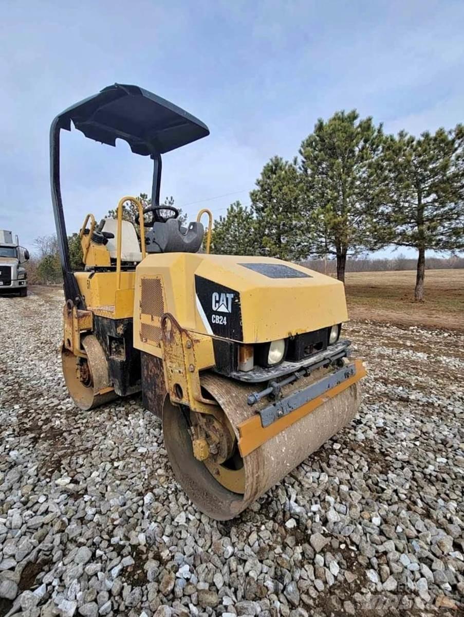 CAT CB24 Rouleaux monocylindre
