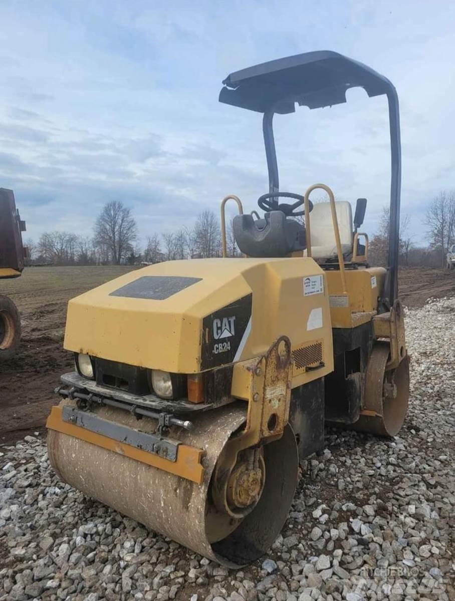CAT CB24 Rouleaux monocylindre