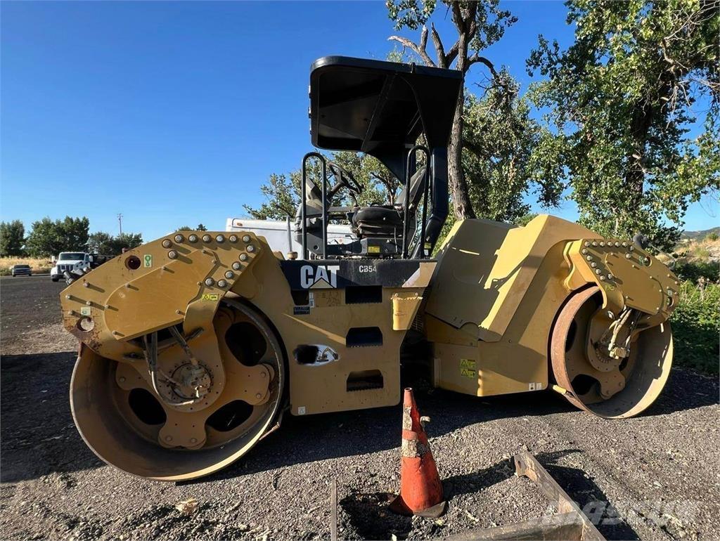 CAT CB54 Rouleaux monocylindre