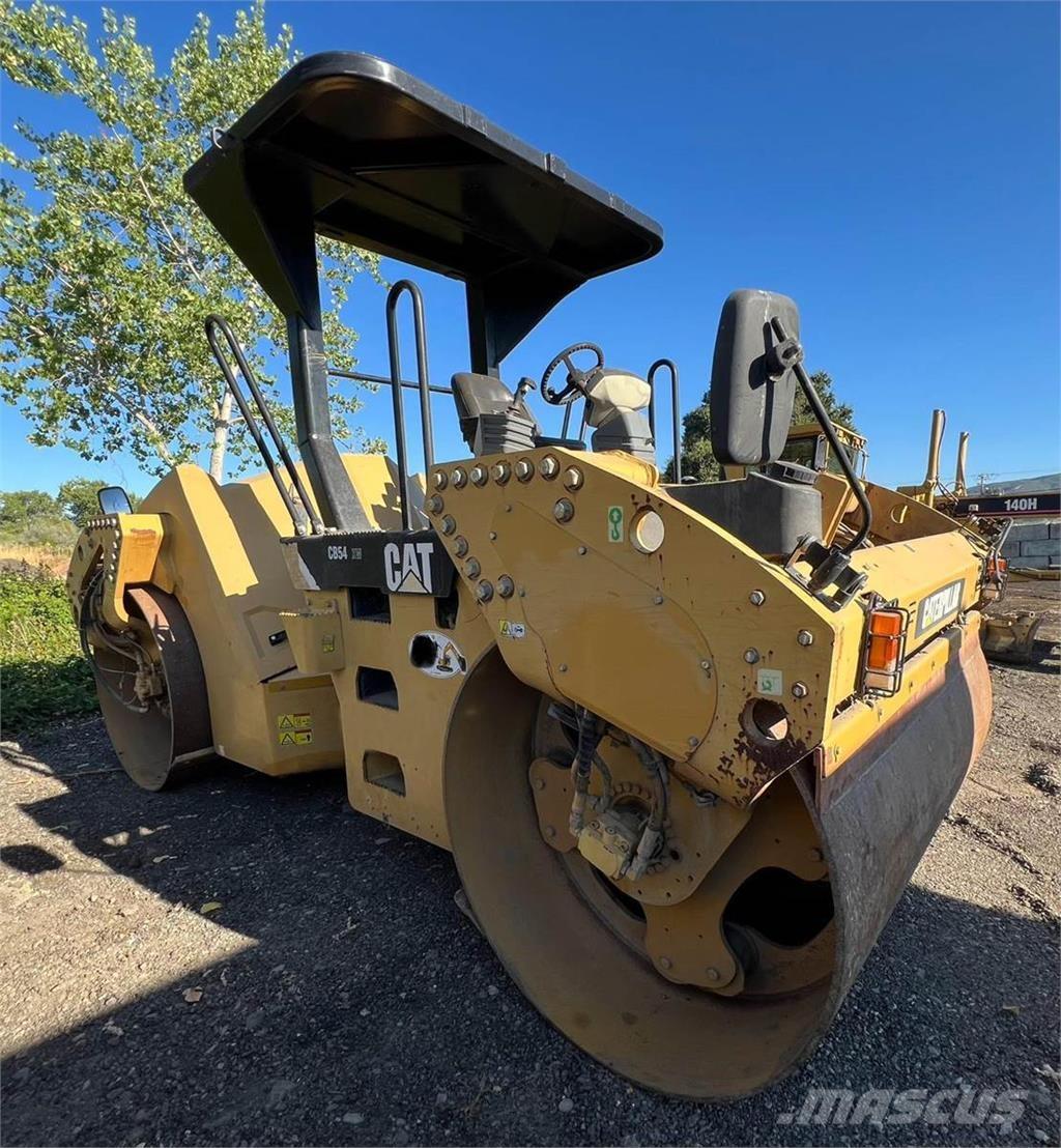 CAT CB54 Rouleaux monocylindre